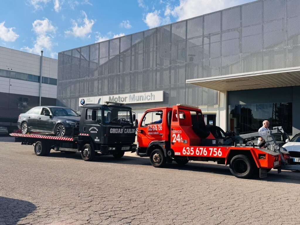 Grúa para coche averiado en Barcelona - Servicio 24 horas Grúas Carlos